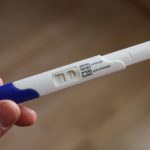 Brak okresu a wynik testu ciążowego negatywny – czy test ciążowy może nie wykryć ciąży?